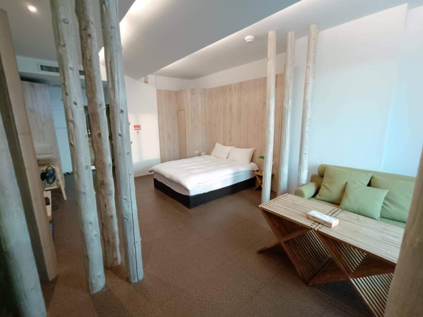三条文旅 Lejlighed Kaohsiung Eksteriør billede